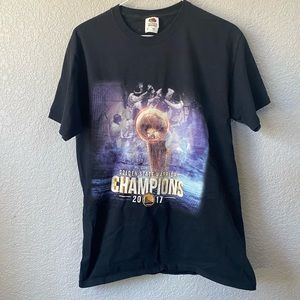 Golden State Warriors 2017 Medium Shirt Champions